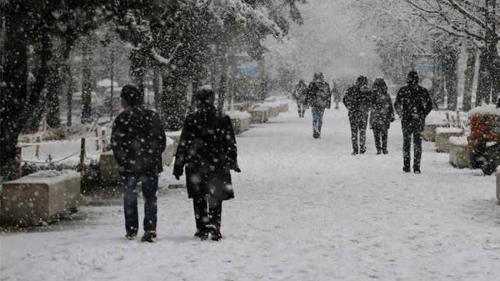 Kocaeli'de bugün okullar tatil mi? 20-21 Kasım 2023 günleri Kocaeli'de okullarda kar tatili olacak mı?