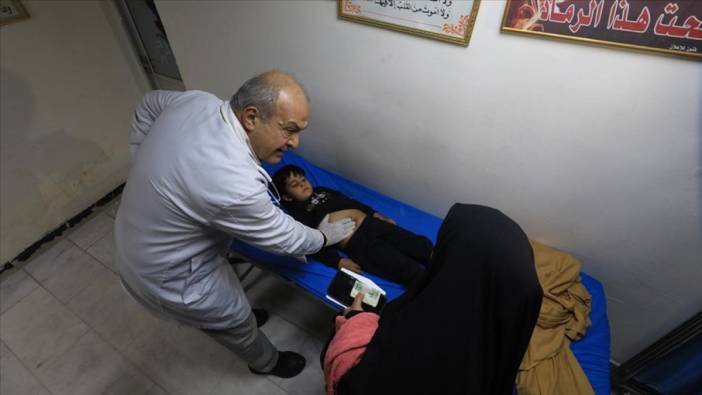 Iraklı doktor Gazze'de hayatını kaybedenlerin hayrına hastalardan ücret almıyor