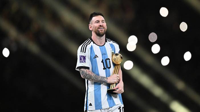 Messi'nin 2022 Dünya Kupası'nda giydiği formalar, müzayedeye çıkacak