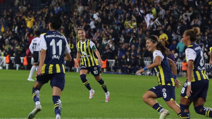 Fenerbahçe evinde Beşiktaş'ı 3-2 mağlup etti