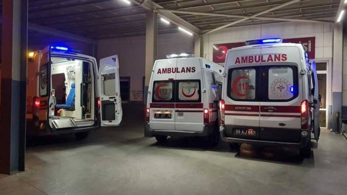Adana'da iki otomobilin çarpıştı: 1 ölü 3 yaralı