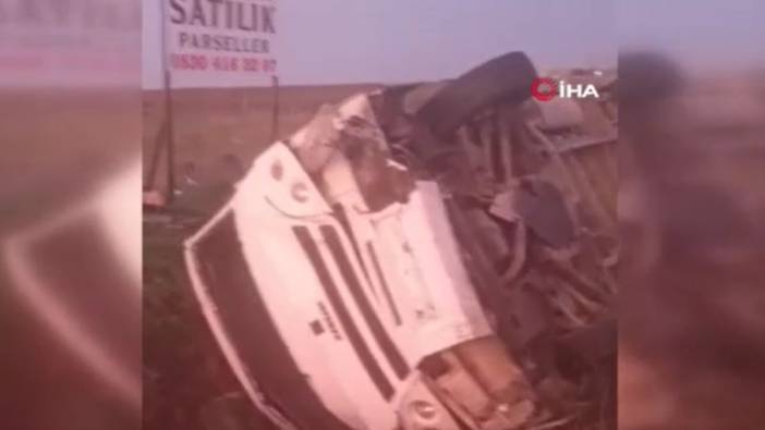 İstanbul'da işçileri taşıyan minibüs kaza yaptı: 12 kişi hastaneye kaldırıldı