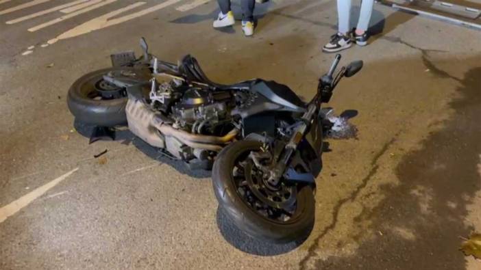 Kadıköy'de motosiklet kazası: Metrelerce sürüklendi!