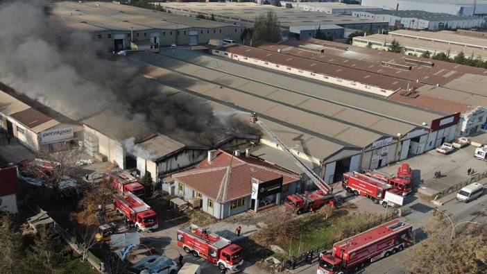 Kayseri'de mobilya fabrikasında yangın!
