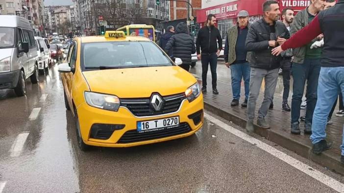 Bursa'da takside dehşet! 15 yaşındaki çocuk bindikleri taksinin şoförünü bıçakladı