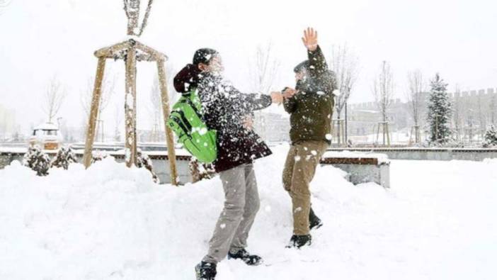 Eğitime kar engeli: Bu illerde okullar tatil edildi