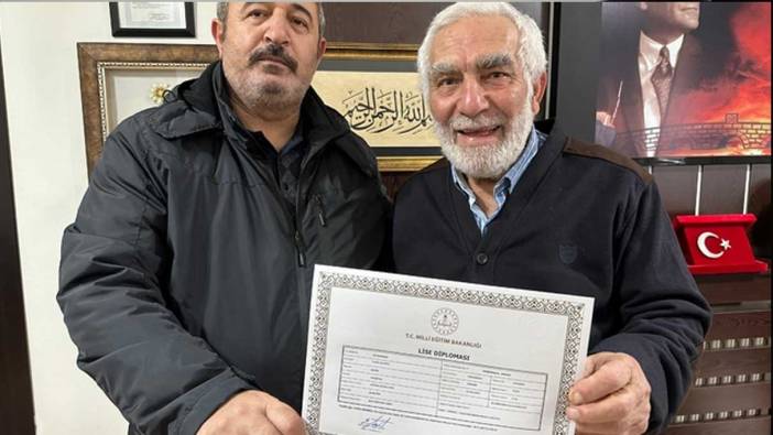 78 yaşında liseyi bitiren Yunis Demiriz diplomasını teslim aldı