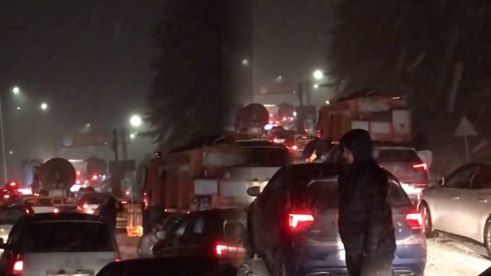 Ilgaz Dağı'nda kar nedeniyle tünel ulaşıma kapandı