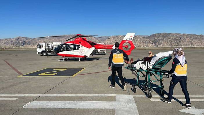 Şırnak'ta 82 yaşındaki hasta ambulans helikopterle Şanlıurfa'ya taşındı