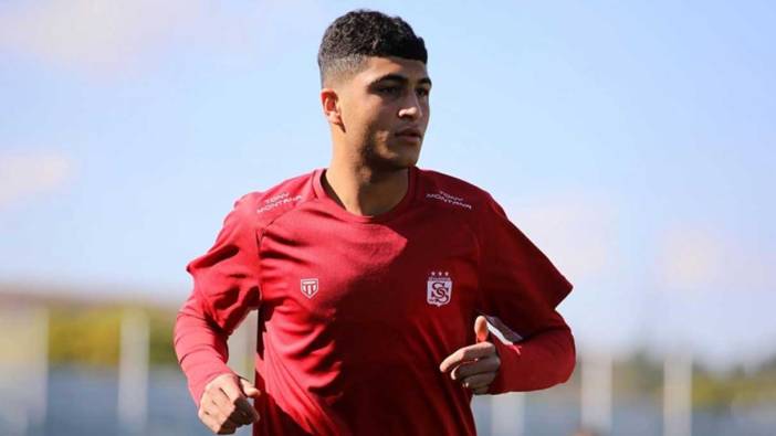 Sivasspor'un genç yeteneği Yunus Emre, Premier Lig yolcusu