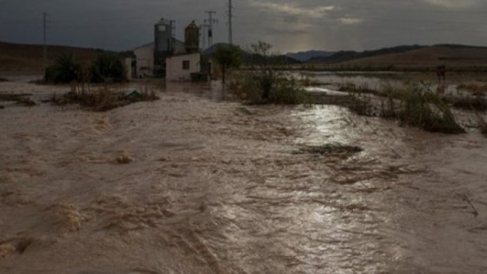 İspanya'da şiddetli yağışın bilançosu!