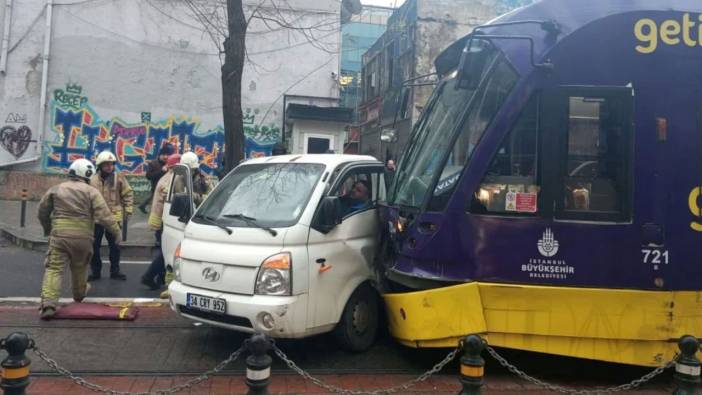 Sirkeci-Kabataş tramvay hattında kaza: 1 yaralı