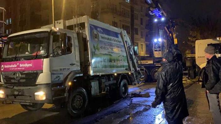 Ankara’da etkili yağmur nedeniyle yol çöktü