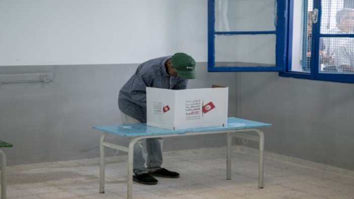 Tunus, Cumhurbaşkanlığı seçimi için sandık başında