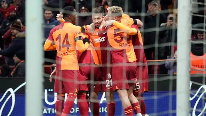Galatasaray, Kayserispor'u 2-1'lik skorla mağlup etti