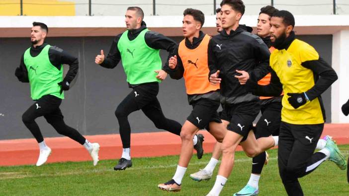 Manisa Futbol Kulübü, Bartu Göçmen'i transfer ettti.