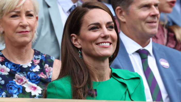 Galler Prensi William'ın eşi Kate geçirdiği ameliyatın ardından 2 hafta hastanede kalacak