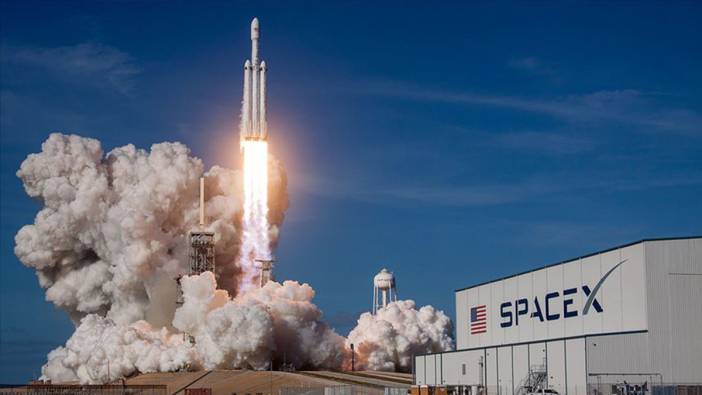 SpaceX nedir? SpaceX ne zaman kuruldu? SpaceX kimin?