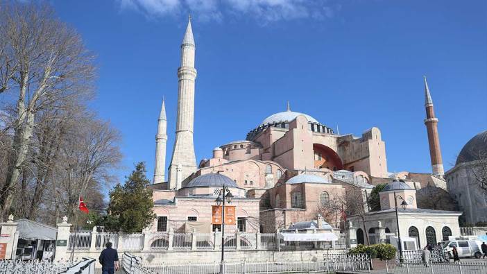 Ayasofya'da yeni düzenleme ile ziyaretçi azaldı