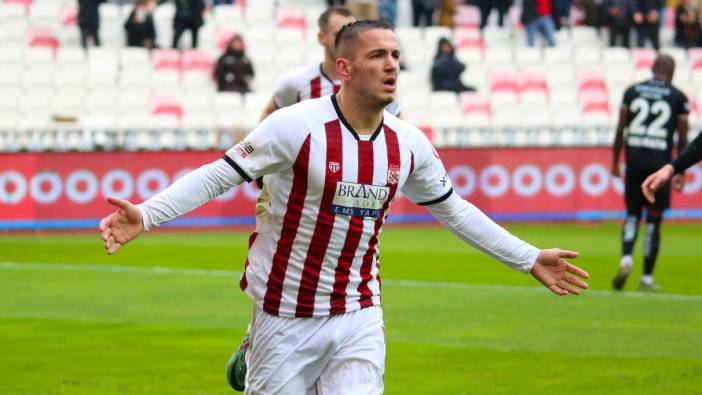 Sivassporlu Rey Manaj, gol sayısı 14’e çıktı