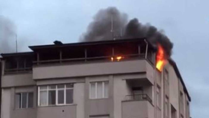 5 katlı apartmanın çatısı alev alev yandı