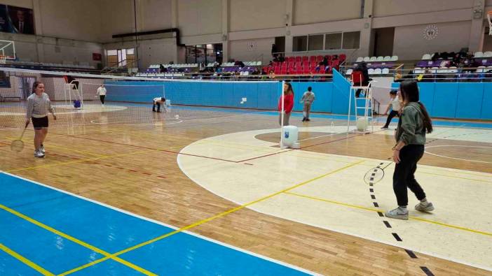 Badminton turnuvası sona erdi