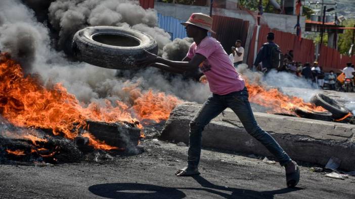 Haiti'de hükümet karşıtı protestolarda şiddet konuştu: 6 ölü!