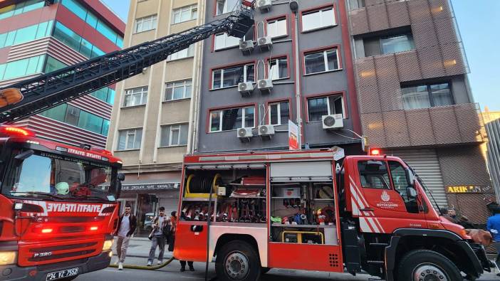 Kadıköy'de otelde yangın