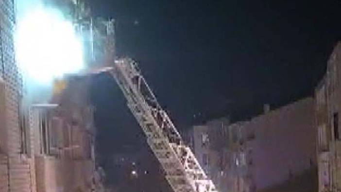 Silivri'de 5 katlı binada korkutan yangın