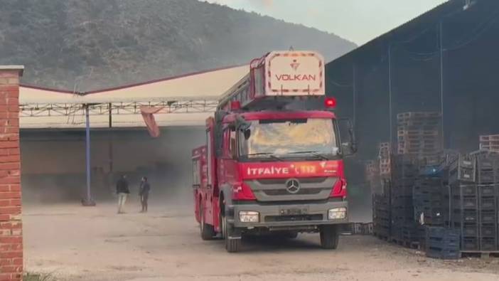 Bursa'da korku dolu anlar: Babasının iş yerini ateşe verdi