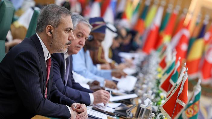 Dışişleri Bakanı Fidan, İİT Olağanüstü Dışişleri Bakanları Konseyi Toplantısı'nda katıldı