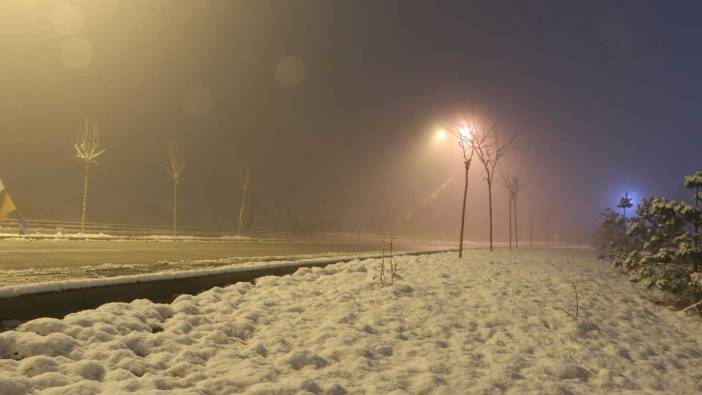 Ankara’nın yüksek kesimlerinde kar yağışı ve sis etkili oldu