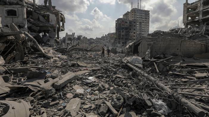 İsrail sivillerin sığındığı evleri yerle bir etti: 14 ölü
