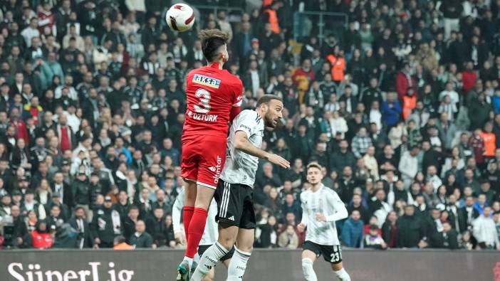 Beşiktaş Antalyaspor'a 2-1'lik skorla mağlup oldu