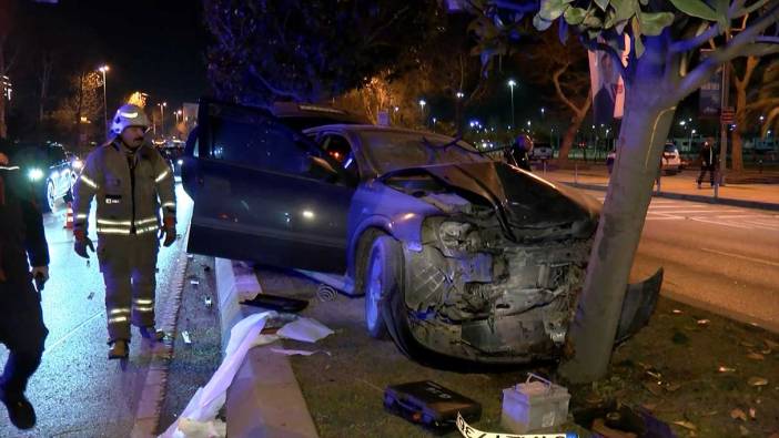 Maltepe'de kontrolden çıkan otomobil refüje çıktı: 3 yaralı