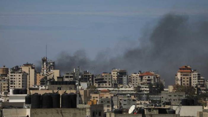 Gazze hükümeti: İsrail Şifa Hastanesi'nde 400 kişiyi öldürdü