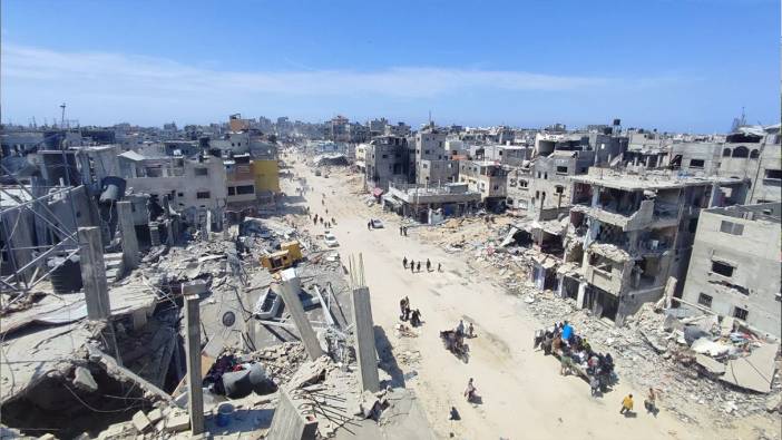 İsrail savaş uçakları Refah'ta sivillerin evini bombaladı: 4 ölü