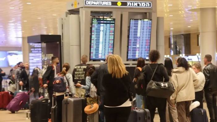 İsrail İran'ın saldırı sonrası hava sahası kapatmıştı: Havalimanlarında hareketlilik başladı