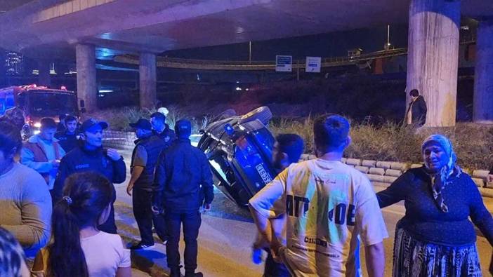 Kadıköy'de kontrolden çıkan otomobil kaza yaptı