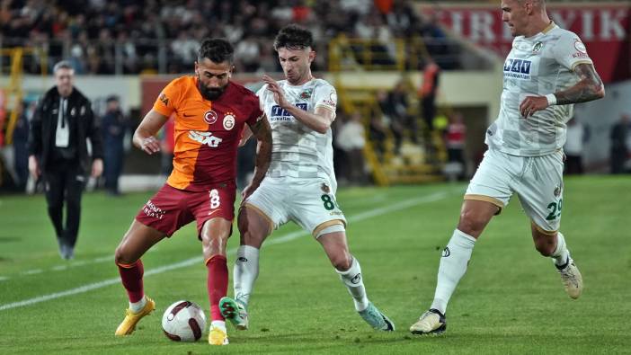 Galatasaray Alanyaspor'u 4-0'lık skorla mağlup etti