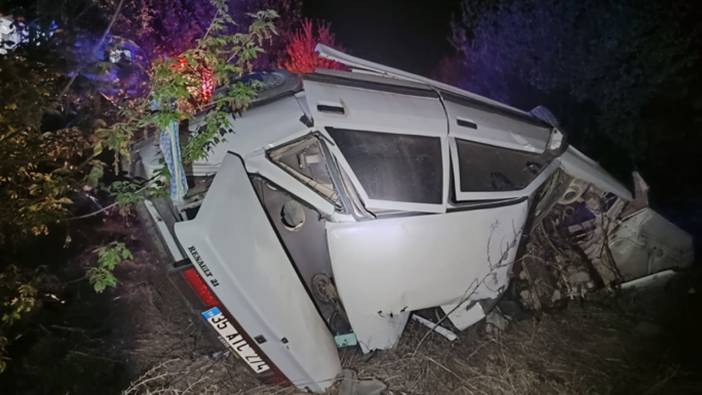 Afyonkarahisar'da refüje çarpan otomobil şarampole devrildi: 1 ölü 2 yaralı