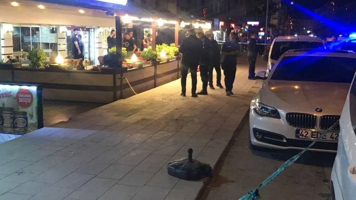 Konya'da pastanede oturan kişilere silahlı saldırı
