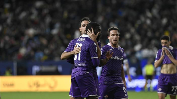 Fiorentina UEFA Avrupa Konferans Ligi'nde üstü üste ikinci kez finale yükseldi