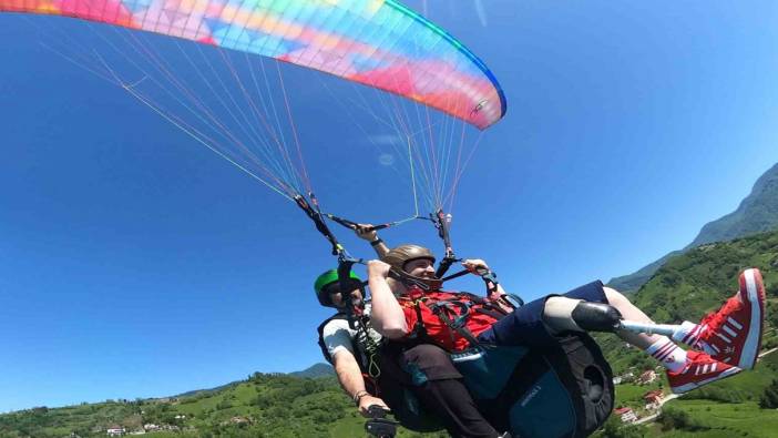 Engelli bireyler Artvin rüzgarında özgürlüğe kanat açtı