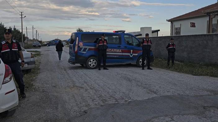 Evini terk eden eşini almaya giden kocayı kayınpederi öldürdü