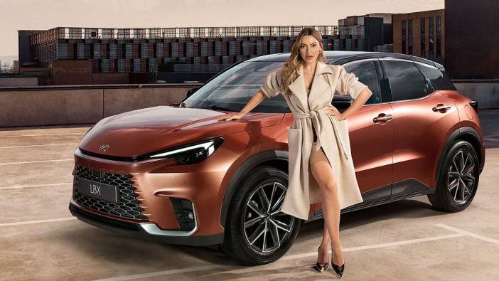 Lexus'ın yeni SUV modeli LBX Türkiye'de!