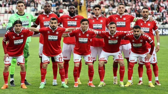 Sivasspor’da 16 futbolcunun sözleşmesi bitiyor