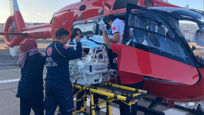 Bingöl'de doğan 1 günlük bebek ambulans helikopterle Elazığ'a sevk edildi