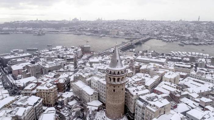 Meteoroloji saat vererek uyardı: Kar İstanbul'un sınırlarına yaklaştı