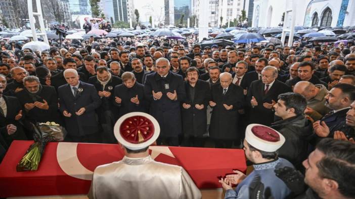 Usta sanatçıya veda: Ferdi Tayfur son yolculuğuna uğurlandı